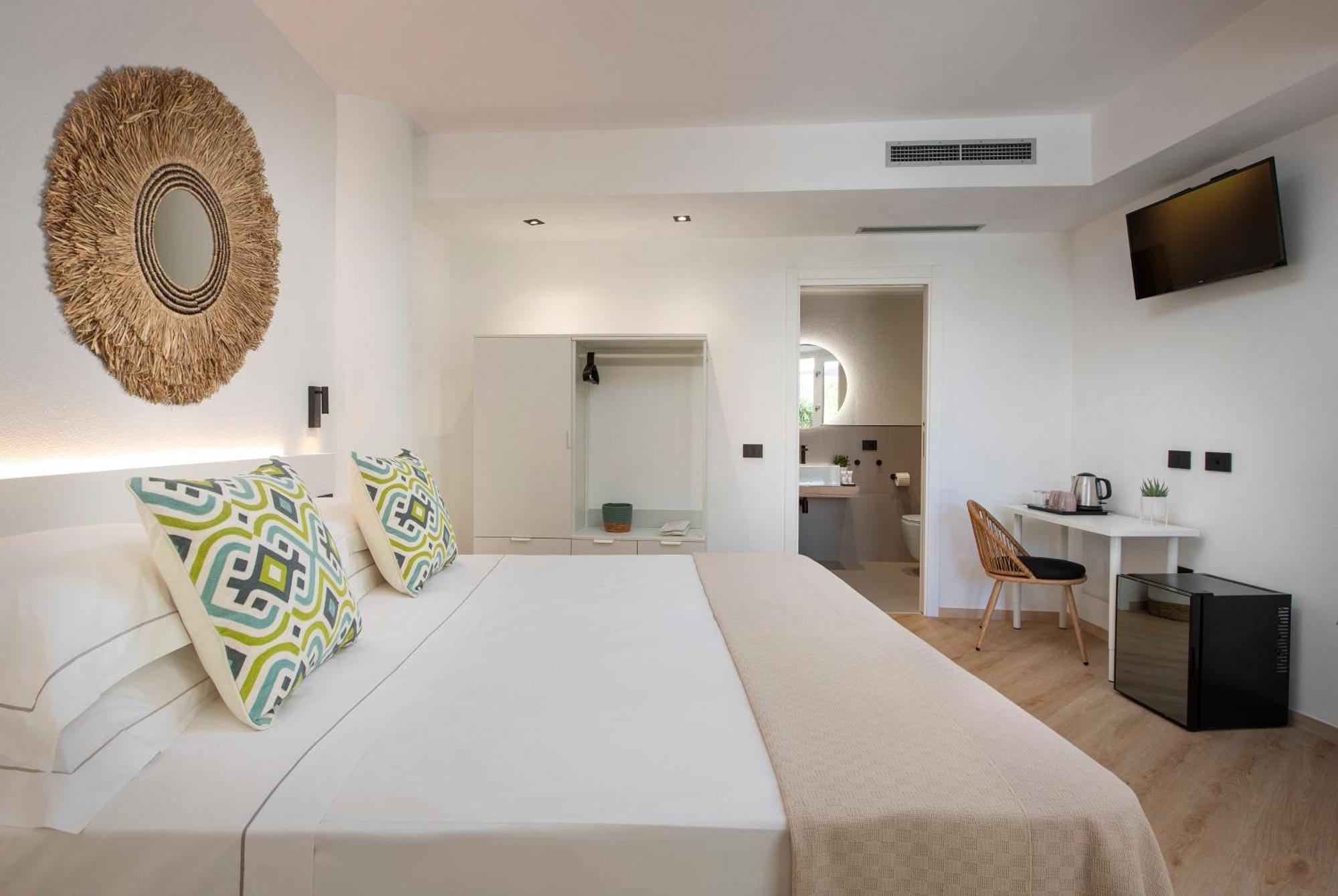Mem Lodge And Suite Pula Luaran gambar