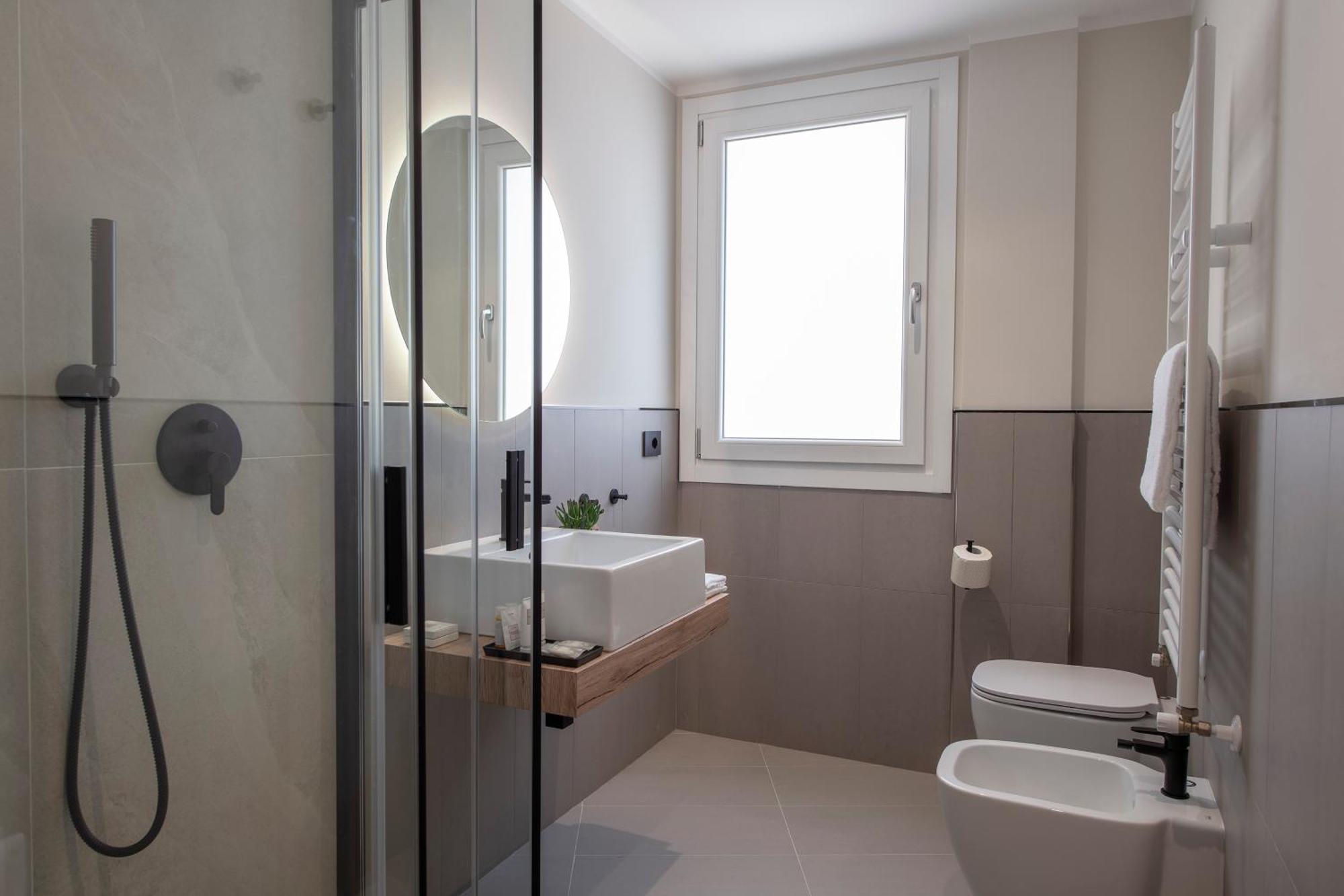 Mem Lodge And Suite Pula Luaran gambar