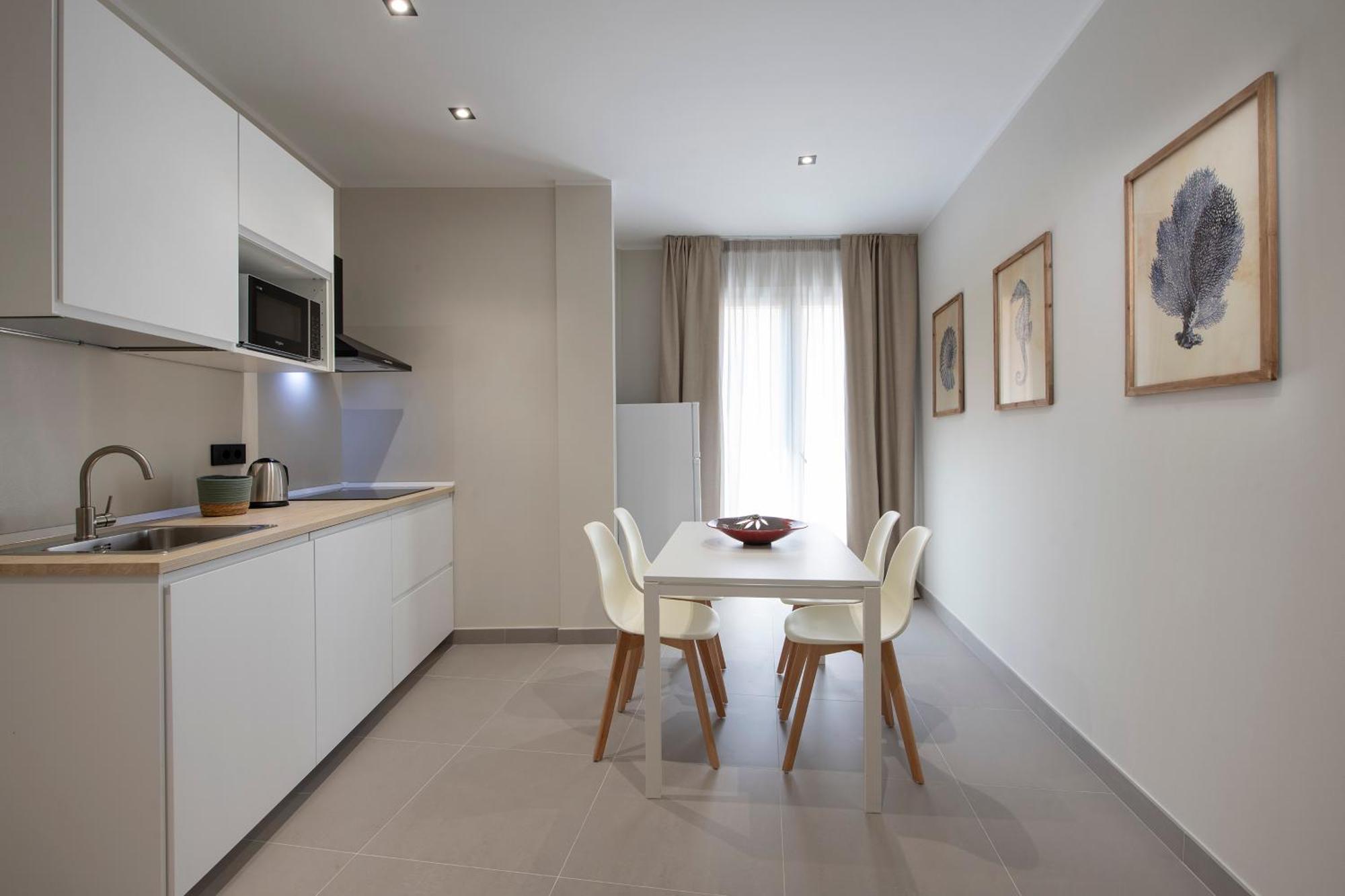 Mem Lodge And Suite Pula Luaran gambar